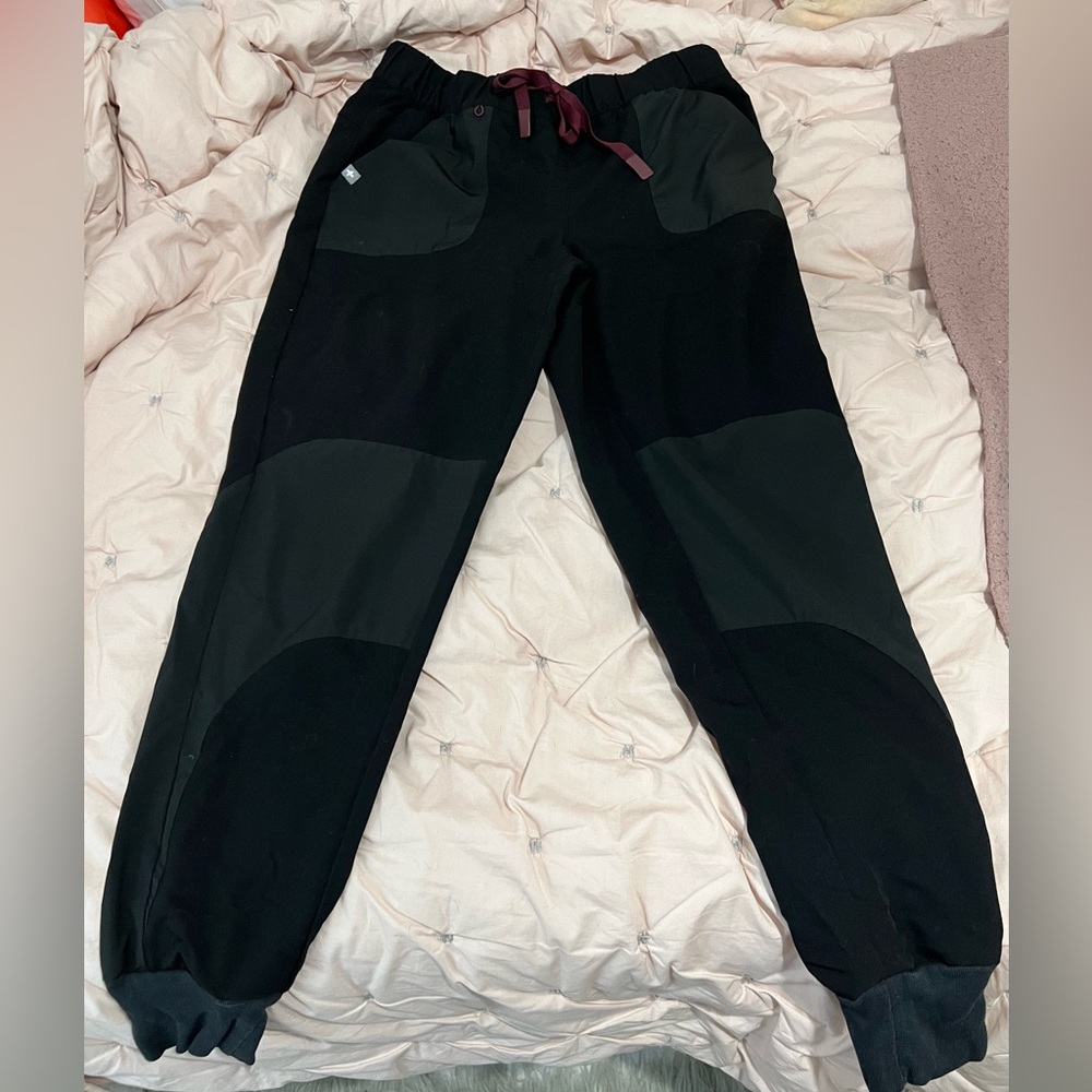 Figs x Disney Mickey Limited Edition Scrub Pants Black - XS
